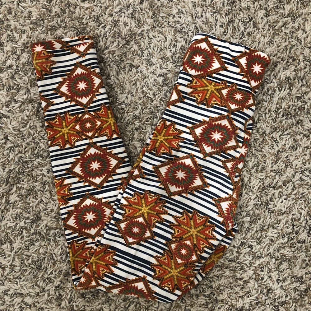LuLaRoe Tween Aztec Leggings
